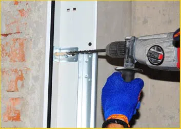 SOS Garage Door Milwaukee, WI 262-824-7034 - garage-door-installation